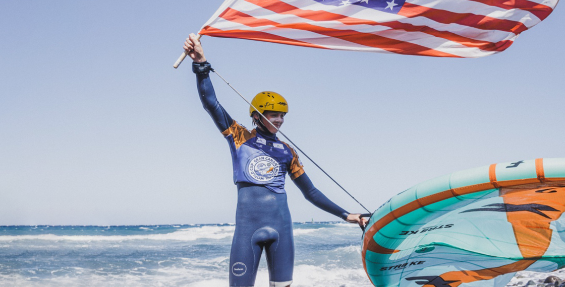 Christopher MacDonald wins first place in Surf-Freestyle !